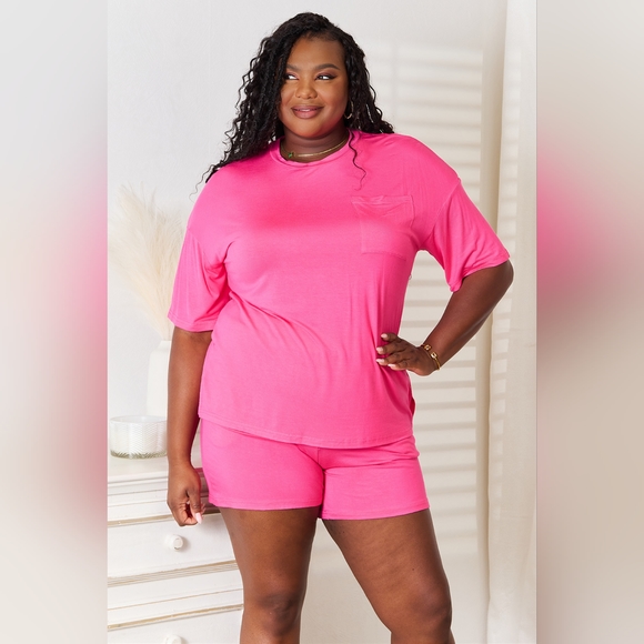 Basic Bae Full Size Soft Rayon Half Sleeve Top and Shorts Set - Picture 5 of 11